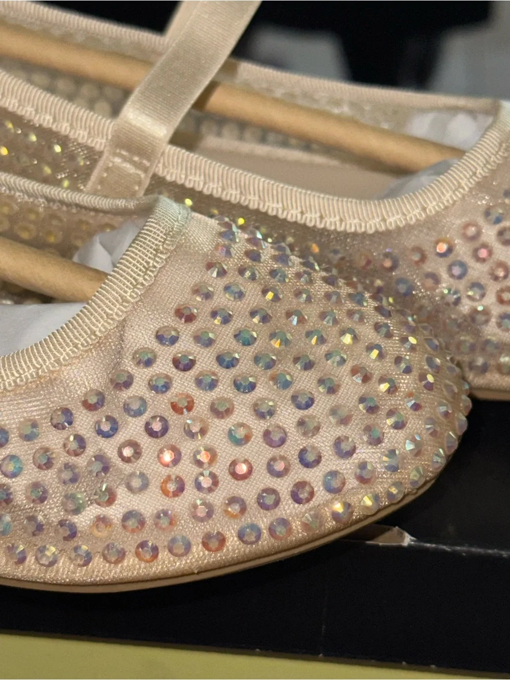 NIB art class Pearl-Studded Ivory/Tan Mary Jane Flats SZ 13